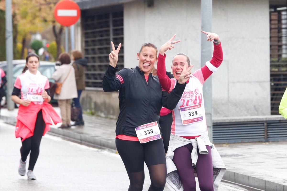 La lluvia no desluce la Pink Running