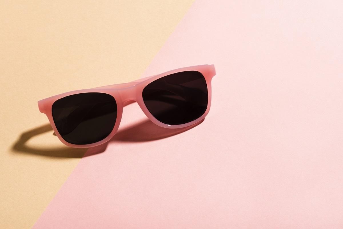 Consejos de los ópticos para elegir unas buenas gafas de sol.