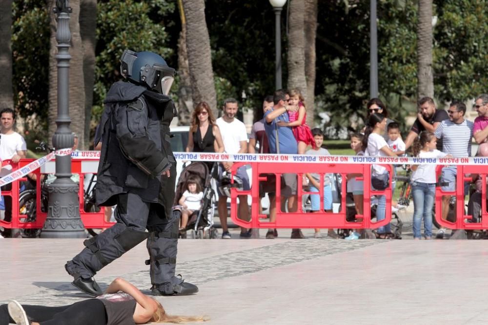 La Policía Nacional celebra su patrón con un simul