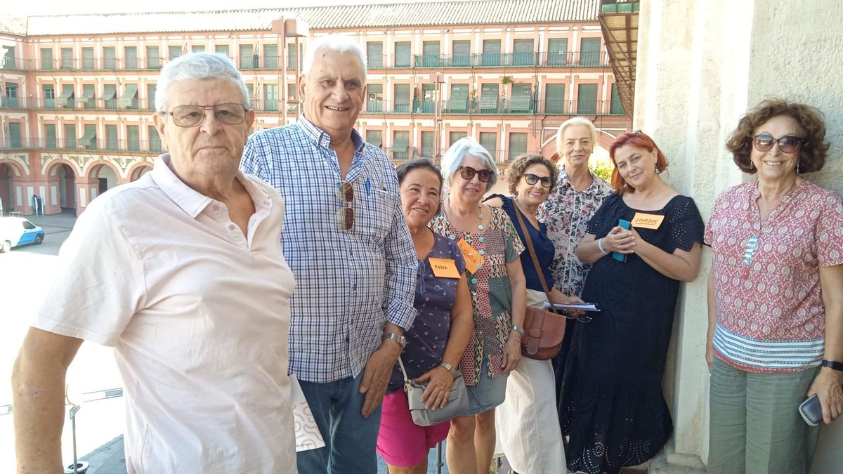 Participantes en el proyecto de las Olimpiadas Intergeneracionales que organiza la Plataforma del Voluntariado de Córdoba.