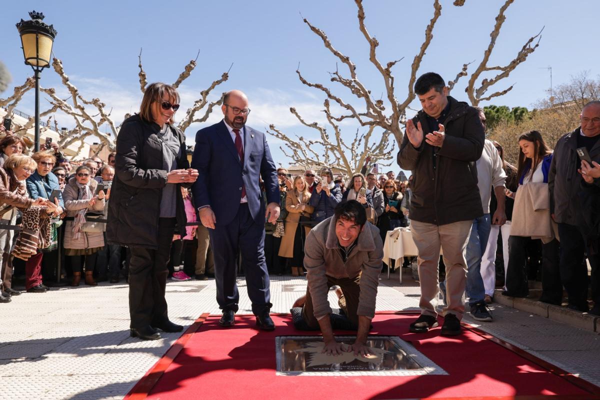 Cayetano Rivera ha impuesto sus manos en el Paseo de las Estrellas.