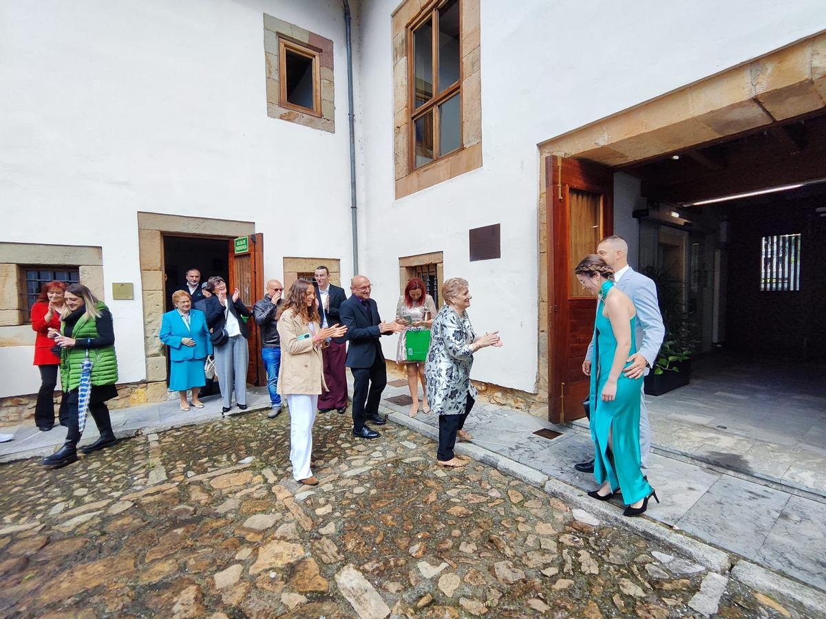 La boda civil de Tamara y Gabriel en Siero, en imágenes La boda civil de Tamara y Gabriel en Siero, en imágenes