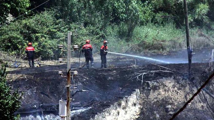 Incendio en la zona de Algezares de Alcoy