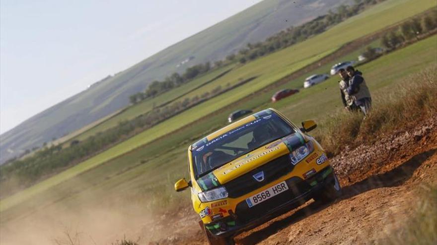 David Quijada y ‘Cuni’ Fernández, segundos en la Copa Dacia Sandero