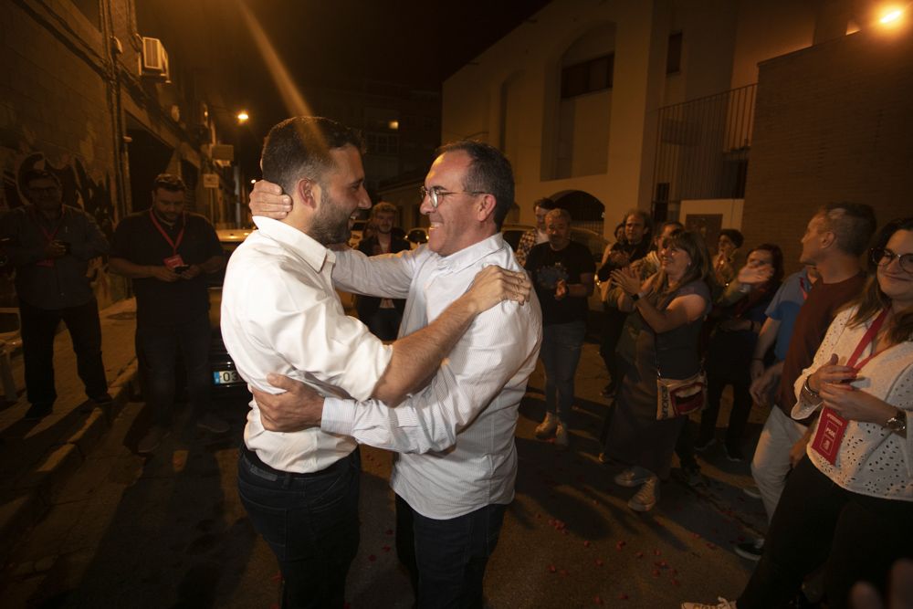 El PSPV-PSOE de Sagunt celebra en su sede una victoria histórica