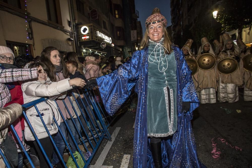 Cabalgata de Reyes 2019 en Oviedo