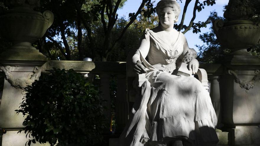 Emilia Pardo Bazán vuelve a su sitio en Méndez Núñez | L.O.