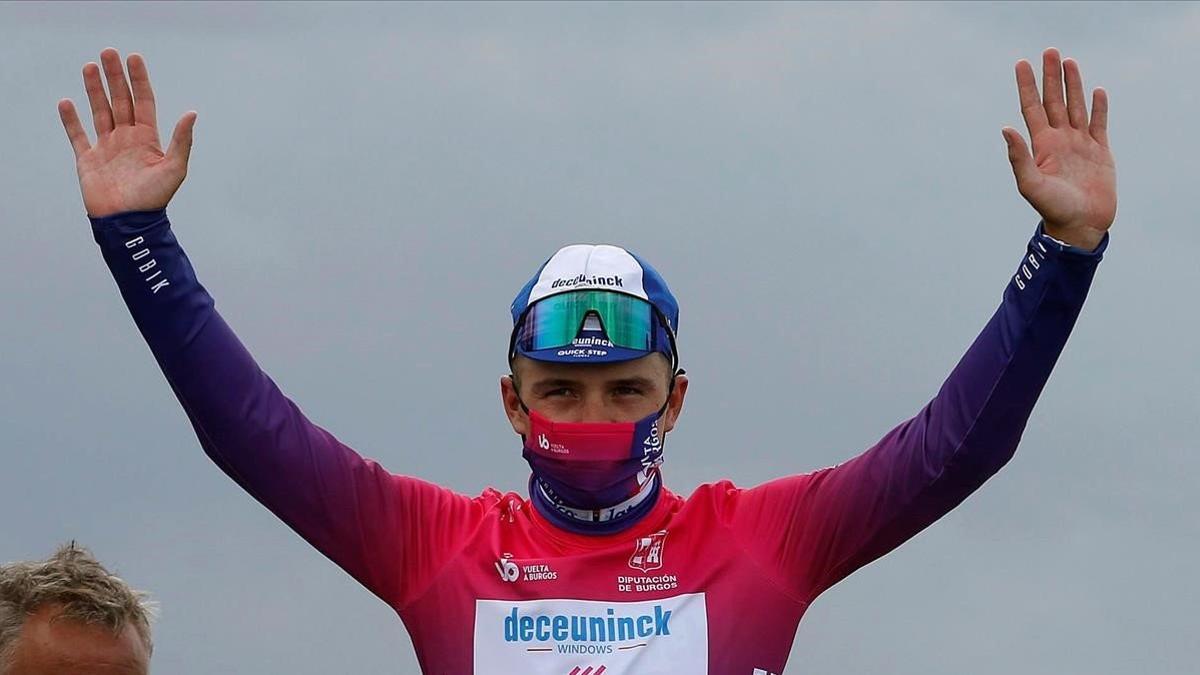 Remco Evenepoel, en el podio de la Vuelta a Burgos.