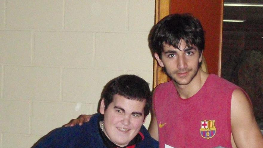 Ginés García, con un jovencísimo Ricky Rubio en el Palacio de los Deportes de Murcia