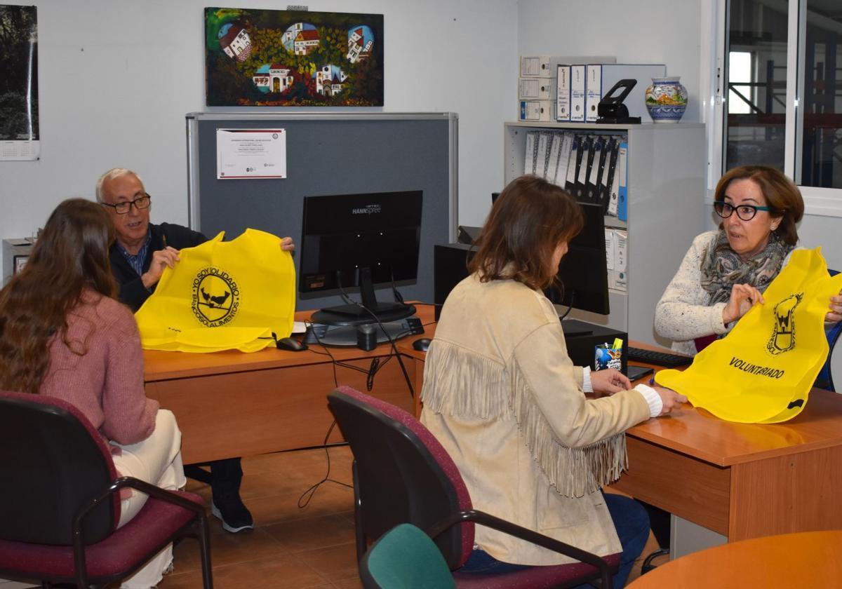 Bancosol busca voluntarios estables para su organización.