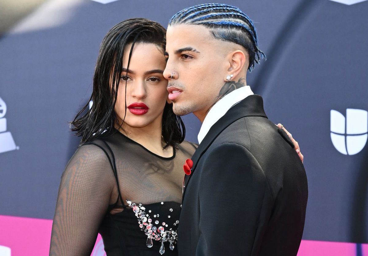 Rosalía y Rauw Alejandro en los Premios Latin Grammy 2022