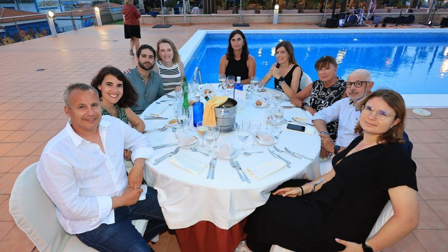 Tiempo de descanso y risas en el ‘Village’ del Real Club Náutico de Castellón