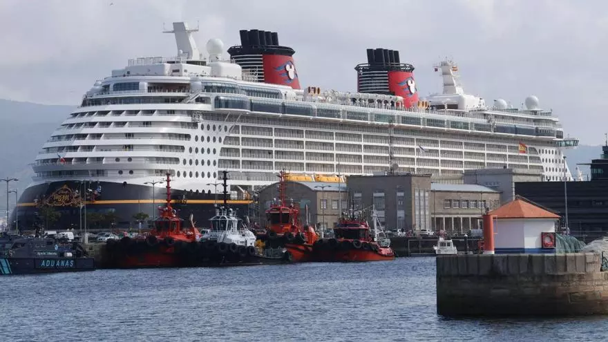 Investigan un supuesto envenenamiento a bordo del crucero «Disney Dream» atracado en Vigo