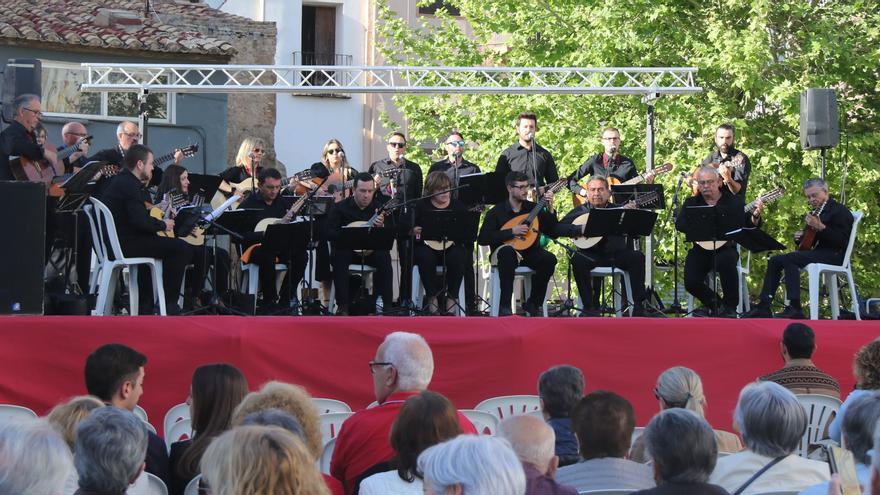 El I Comboia&#039;t de l&#039;Alcora se despide con la actuación de la Rondalla l&#039;Alcalatén