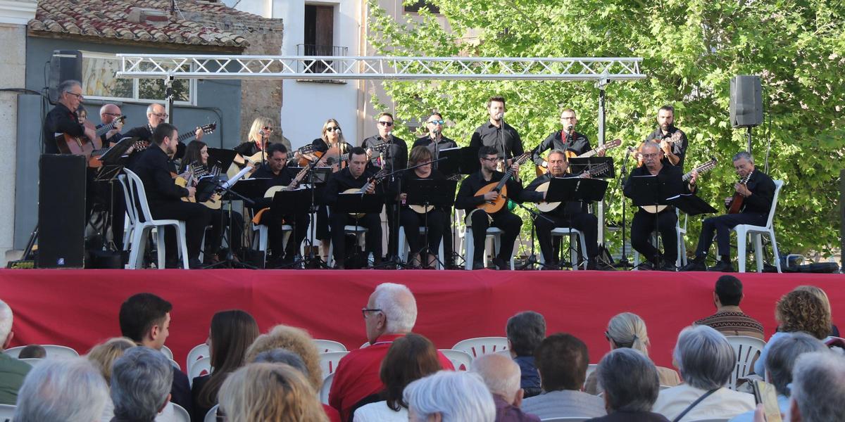 Actuación de clausura del Festival Comboiat en l'Alcora.