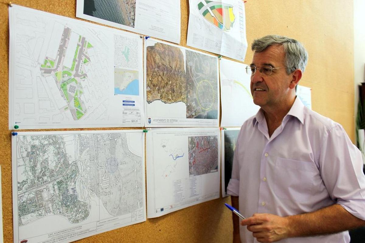 El alcalde de Estepona,José María García Urbano.