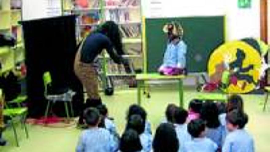 Los alumnos disfrutan del teatro en inglés