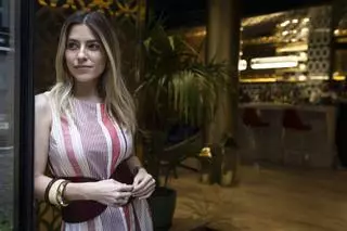 Nat Cebrián, 'influencer' y asesora de imagen: "Recurrimos demasiado al negro y es un color que no favorece a casi nadie"