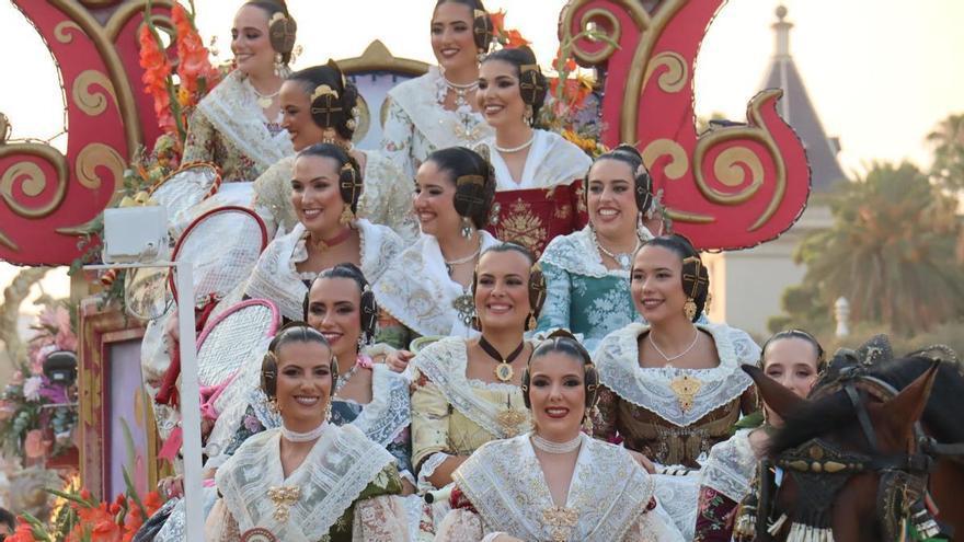 Las aspirantes a falleras mayores aportarán sus propias fotografías el próximo año para evitar las críticas
