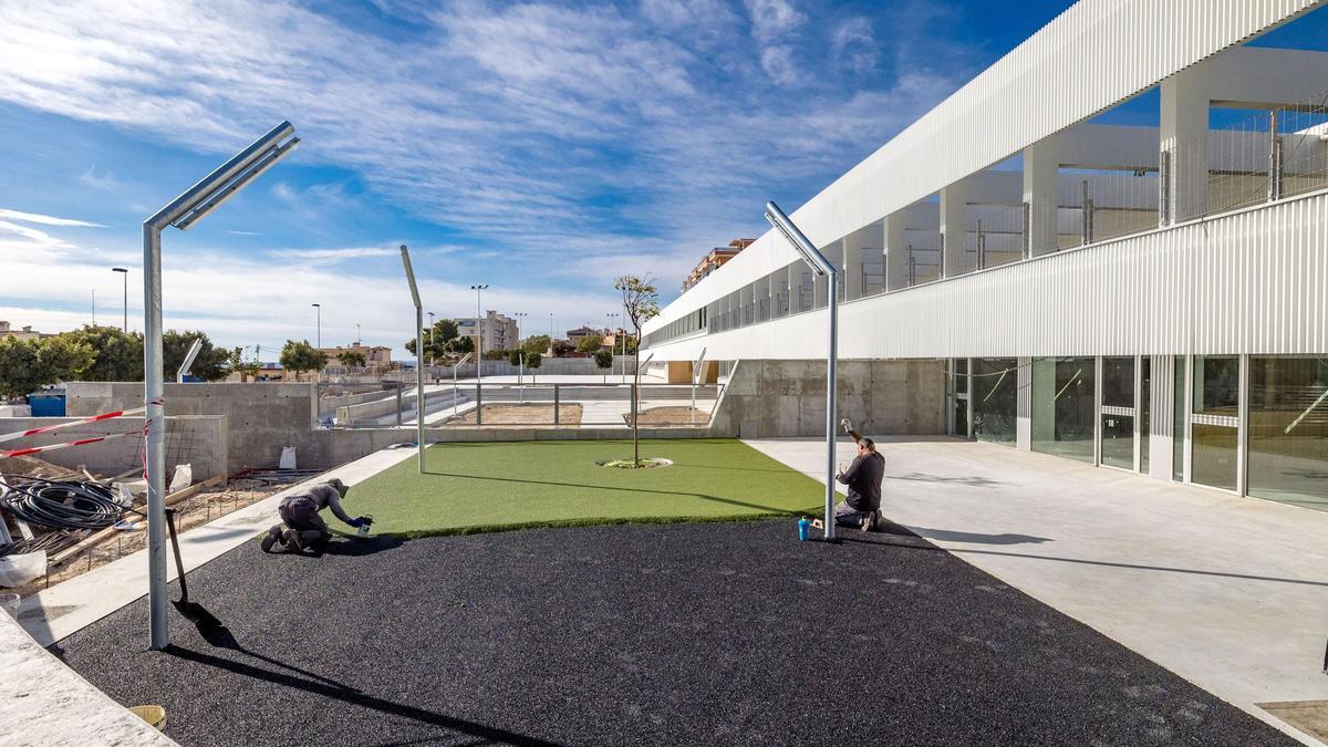 El nuevo colegio Doctor Esquerdo de La Vila en una imagen de principios de diciembre.