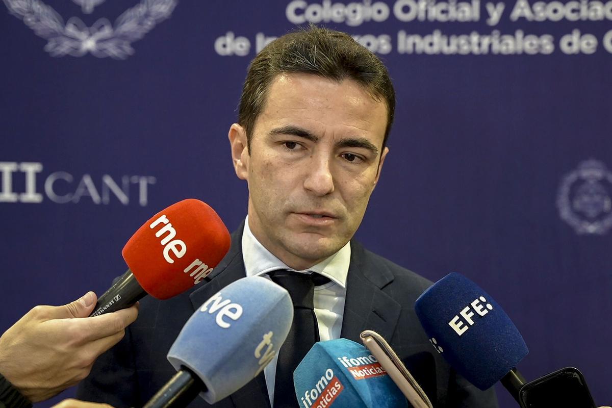 El delegado del Gobierno en Cantabria, Pedro Casares.