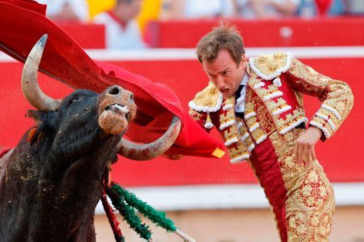 El torero Román durante la lidia a su segundo de la tarde