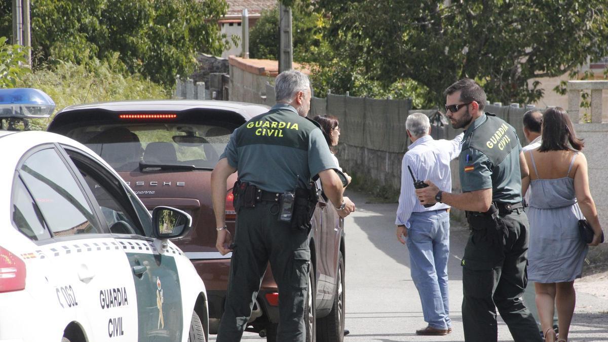 Una intervención de la Guardia Civil en Domaio.