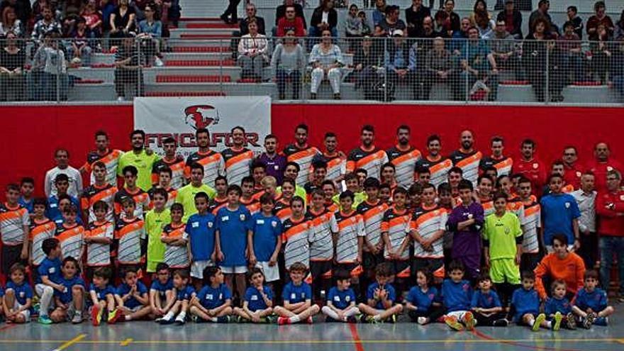 Els equips del Futbol Sala Vilafant.