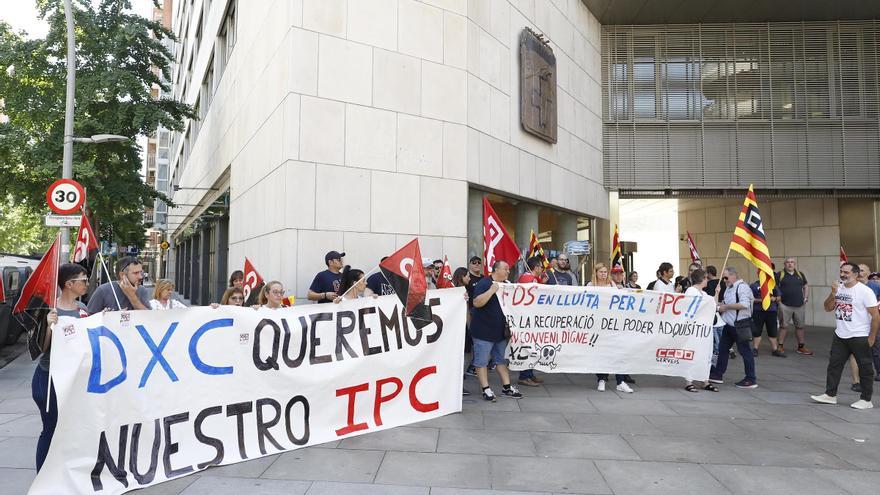 Les imatges de la protesta dels treballadors de DXC Technology a Girona