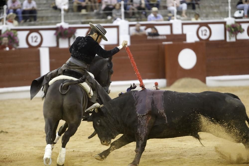 Corrida de rejones en la Feria Taurina de Begoña de 2018.