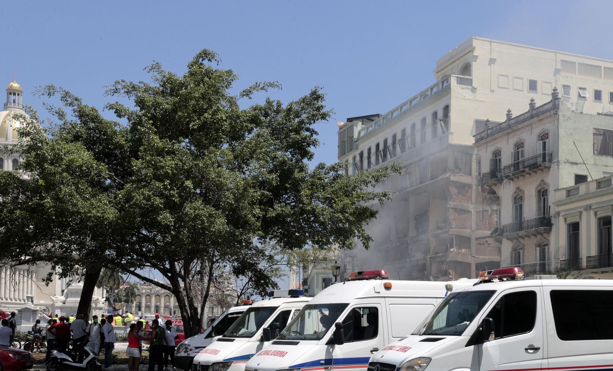 Una explosión destroza un hotel de lujo en el centro de La Habana