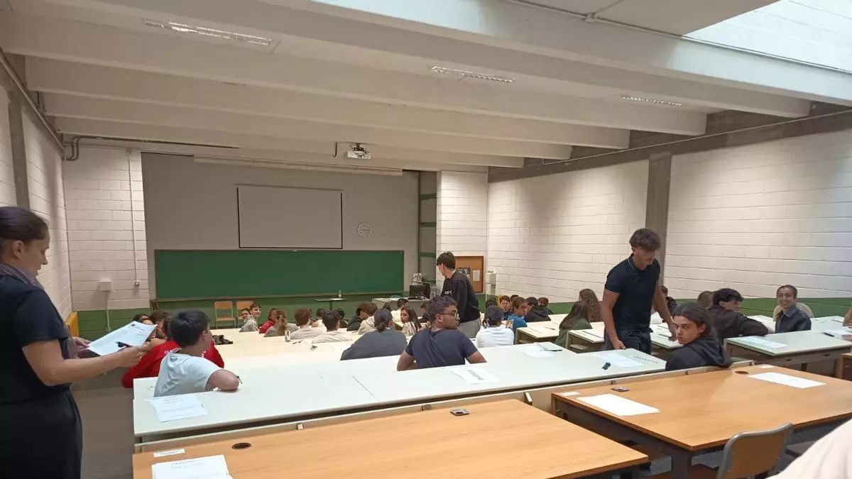 Un profesor de Moaña y corrector en la PAU defiende a la CiUG frente a los errores y destaca su garantía de «confidencialidad»