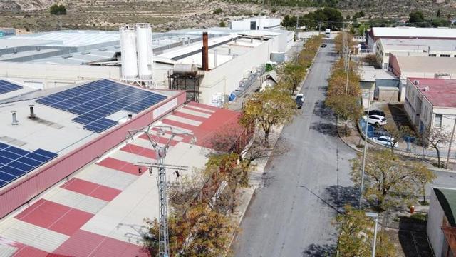 Polígono industrial Campo Alto de Elda, vacío, tras el decreto de parón de la actividad no esencial.