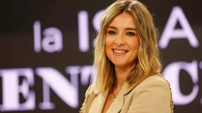 El vestido de Sandra Barneda de Alta Costura hecho al detalle por una diseñadora de Gijón