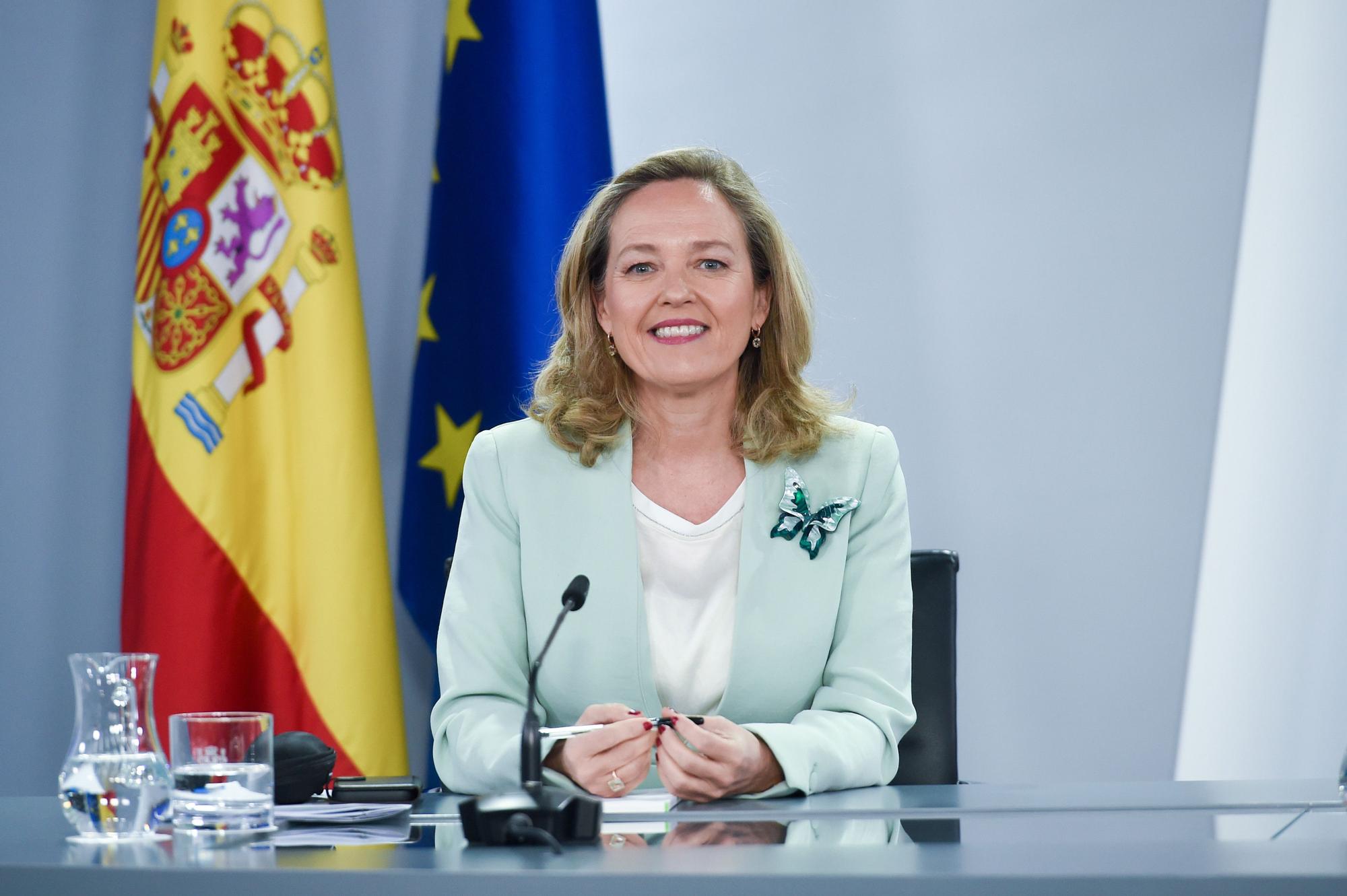 La vicepresidenta primera y ministra de Asuntos Económicos y Transformación Digital del Gobierno de España, Nadia Calviño, durante una rueda de prensa posterior a una reunión del Consejo de Ministros, en el Palacio de la Moncloa