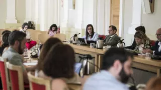 Vox advierte al PP en Cáceres: «No se puede poner una vela a Dios y otra al diablo»