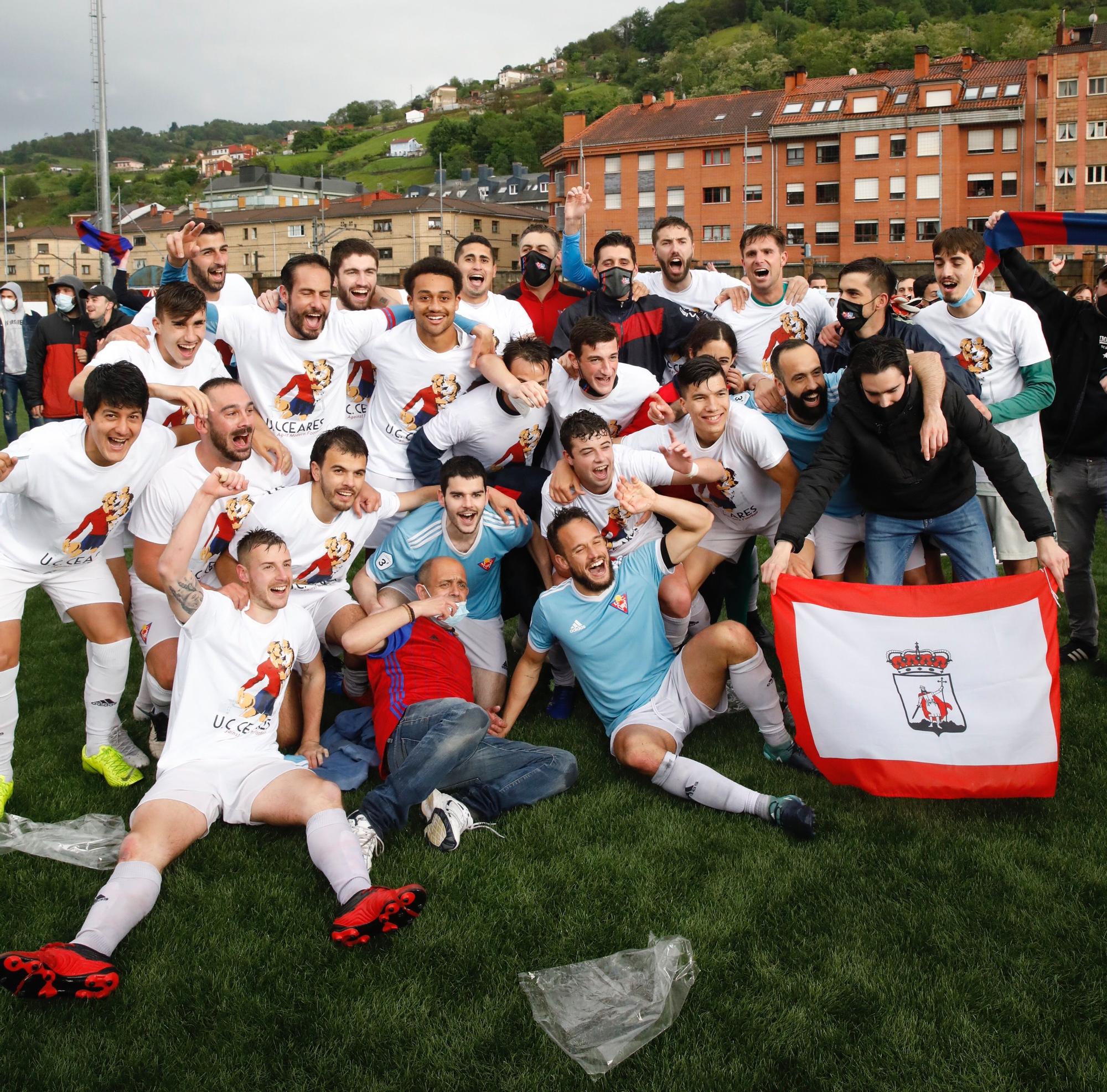 Las mejores imágenes de la jornada de Tercera División: Ceares y Llanera sacan un billete a Segunda RFEF