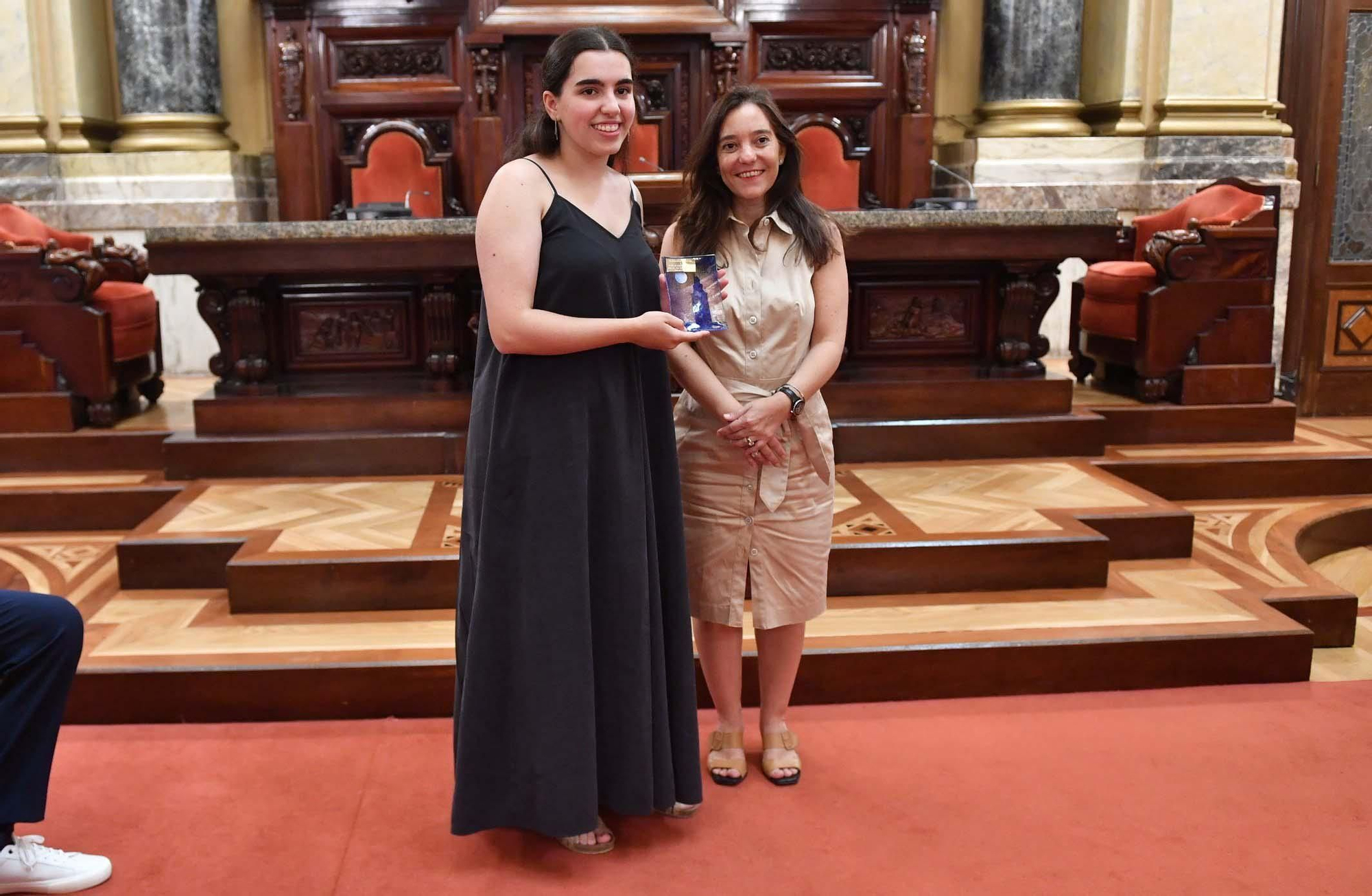 Homenaje en María Pita a los alumnos con mejores expedientes en la PAU 2025