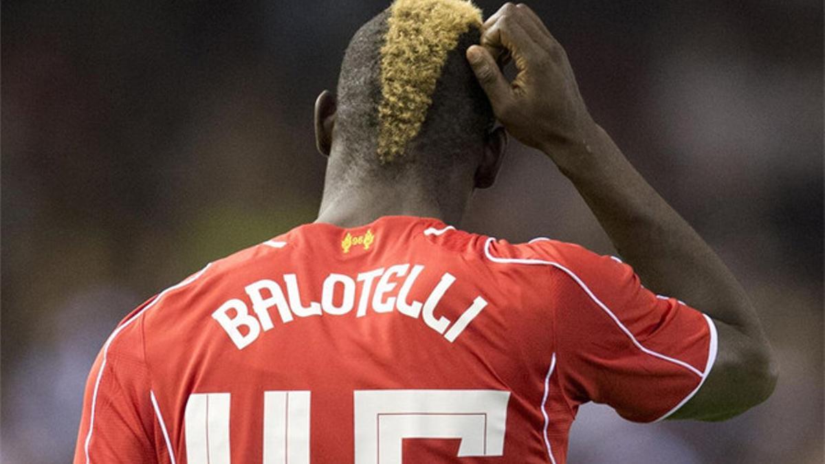 Balotelli es más conocido por polémicas que por su rendimiento en el campo