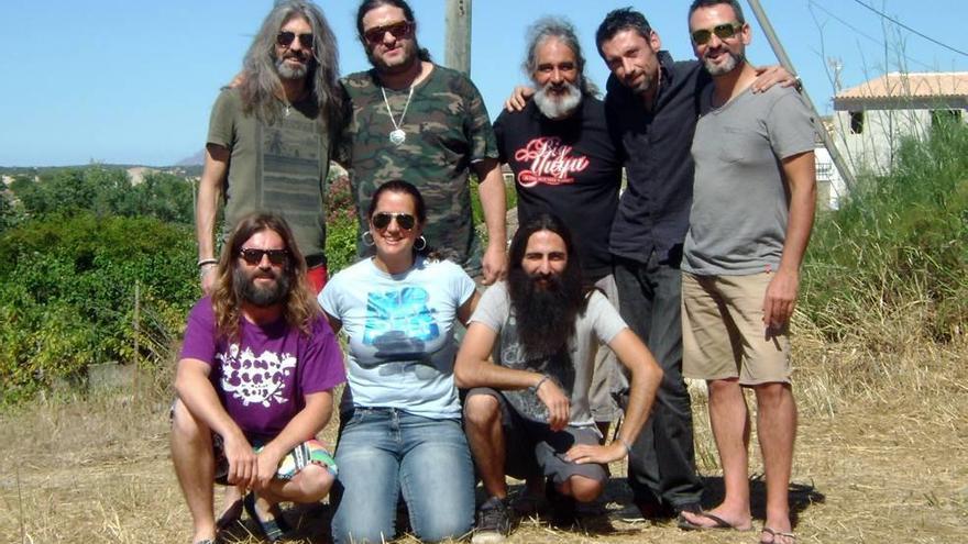 El grupo Big Yuyu, con Santiago Campillo y colaboradores.