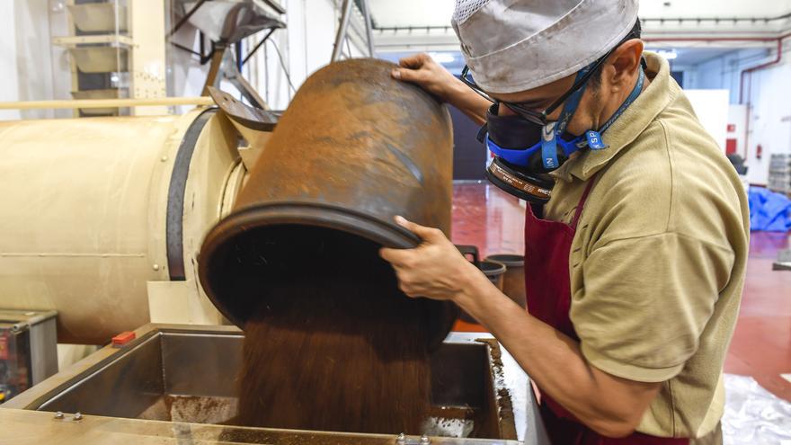 Los industriales exhortan al Gobierno canario a bajar impuestos para paliar la crisis