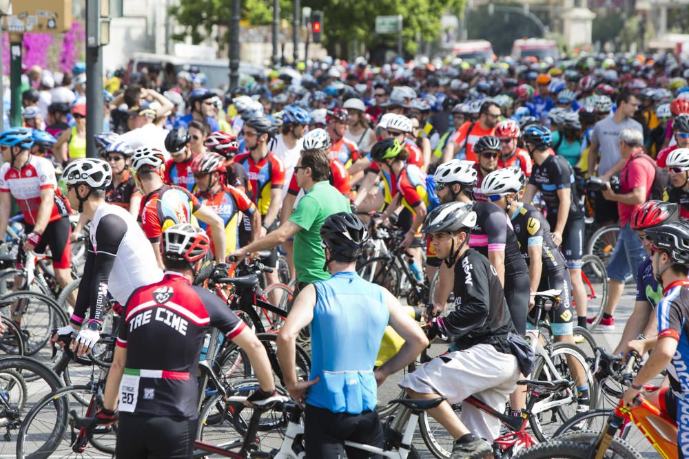 Manifestación ciclista en València