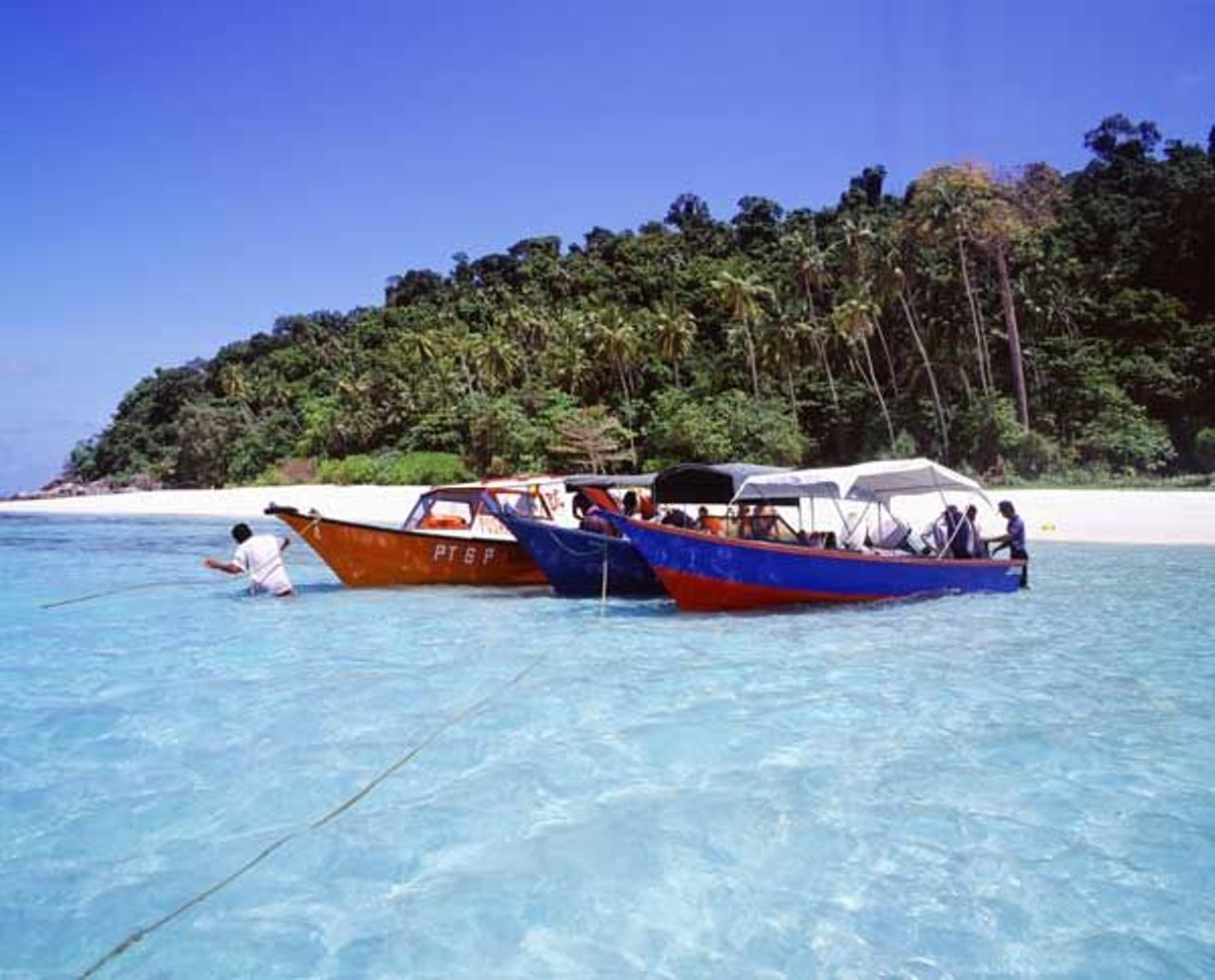Playa en la isla de Tioman en el Parque Natural de Taman Negara.