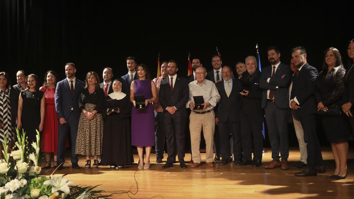 Sagunt entrega sus medallas el 9 d'Octubre