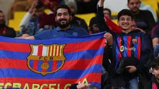 Arabia canta "Visca el Barça" y convierte a Pedri en su Messi