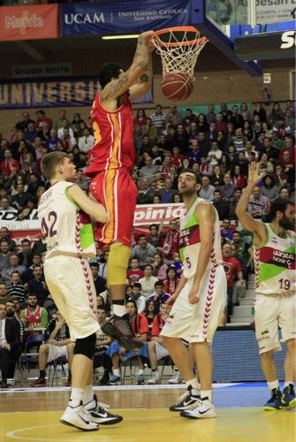 UCAM Murcia - Laboral Kutxa