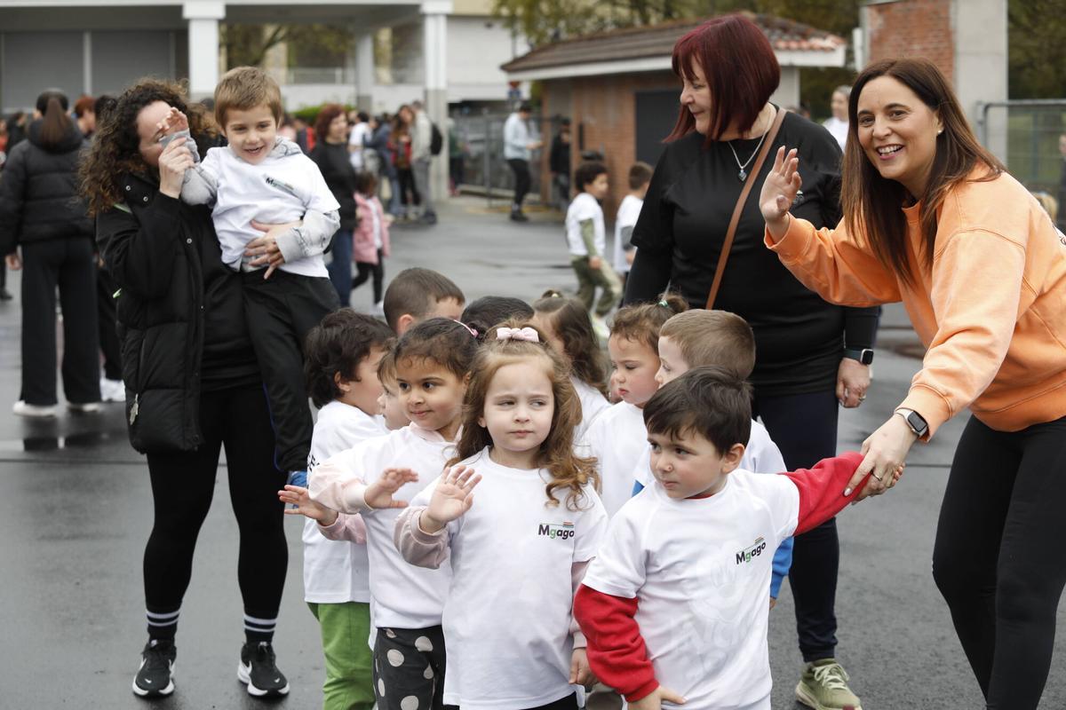 En imágenes: Participantes en la cross escolar del Marcelo Gago en homenaje a Dacal En imágenes: Participantes en la cross escolar del Marcelo Gago en homenaje a Dacal