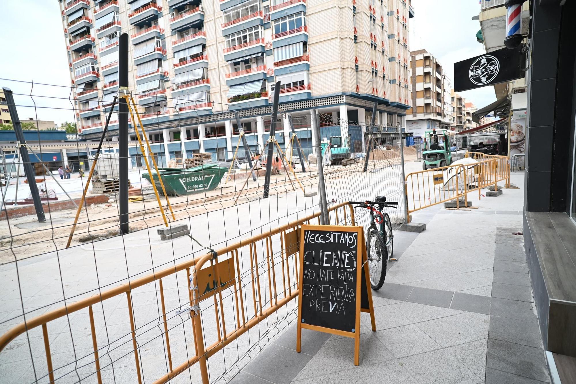 Así van las obras de la plaza de los pisos azules en Elche