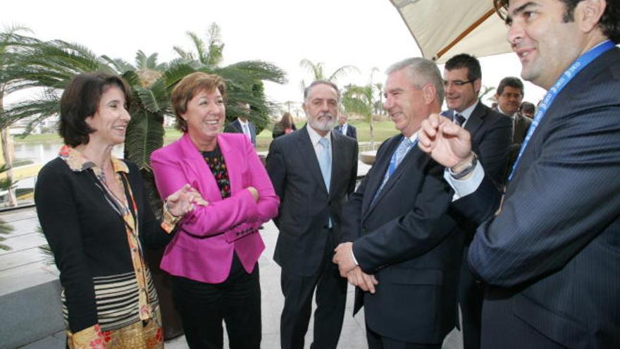 Inmaculada García; Pilar Barreiro; el presidente de la Asamblea, Francisco Celdrán y Diego Illán ayer en La Torre