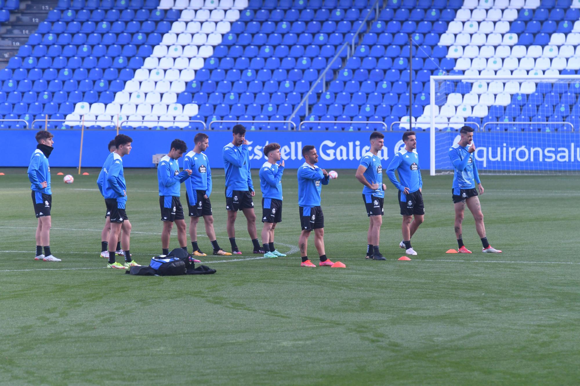 Entrenamiento del Dépor antes del partido fantasma ante el Extremadura